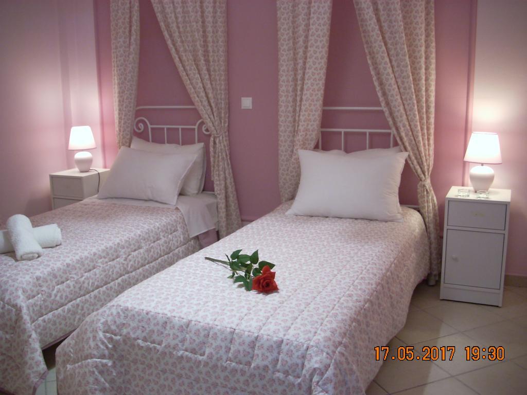 Iris Apartments Apolpaina 외부 사진